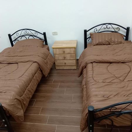 Emile Altwal Madaba Hotel ภายนอก รูปภาพ