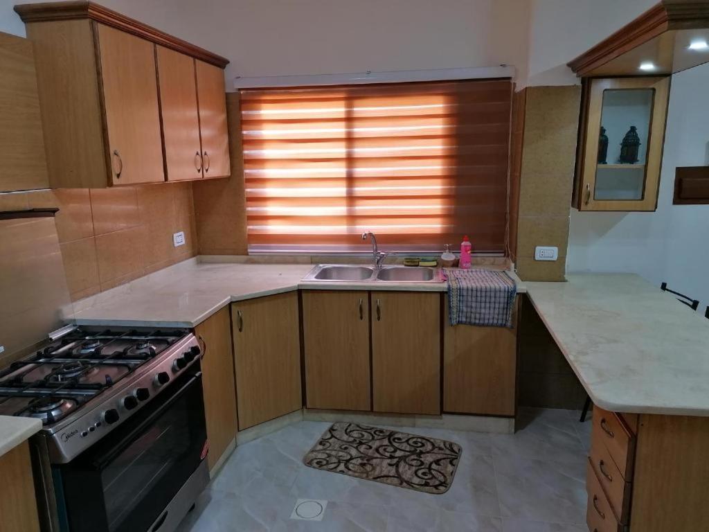Emile Altwal Madaba Hotel ภายนอก รูปภาพ