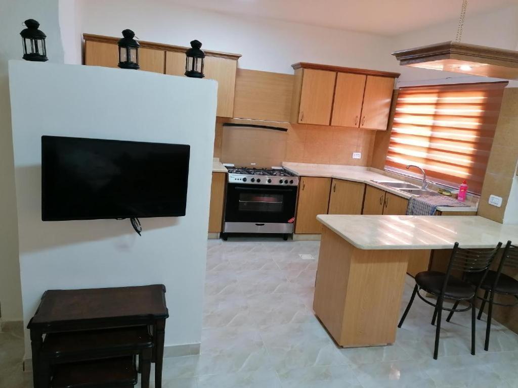 Emile Altwal Madaba Hotel ภายนอก รูปภาพ